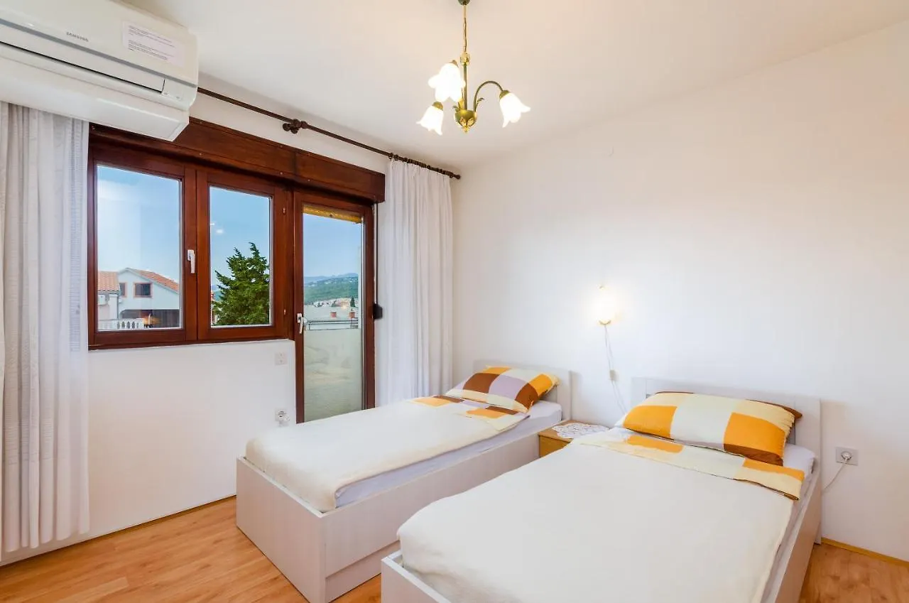 Apartment Apartmani Suncica Selce Kroatien