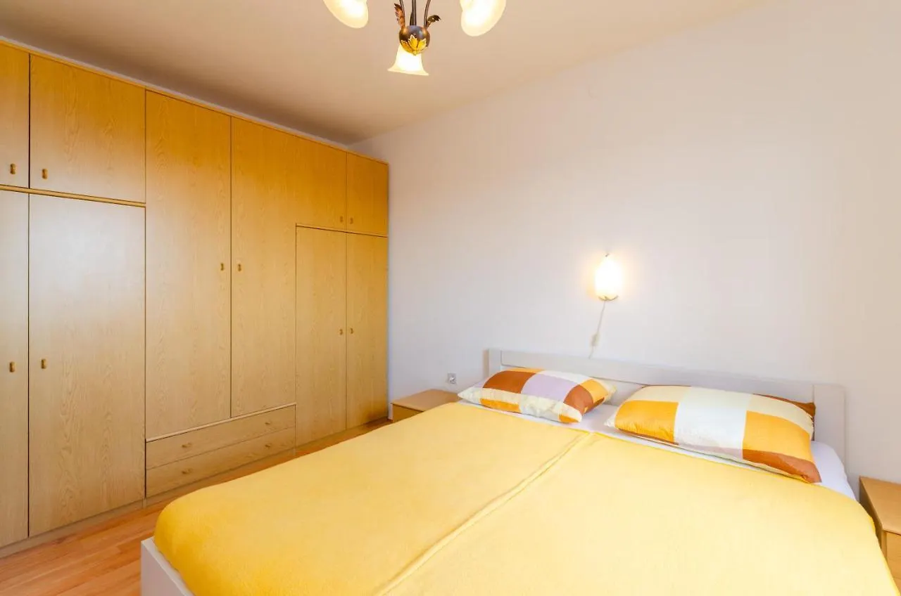 Apartment Apartmani Suncica Selce